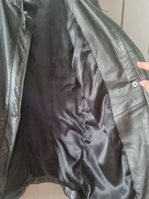 Кожаная куртка женская