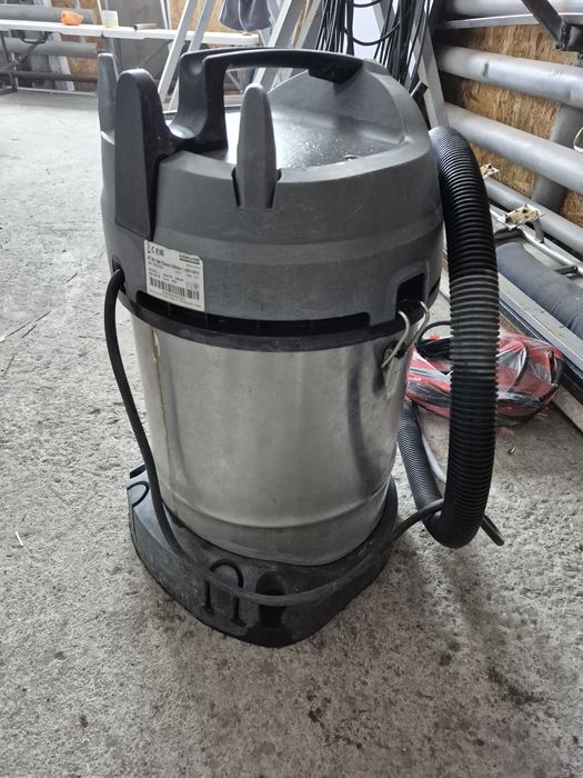 Продам профессиональный пылесос