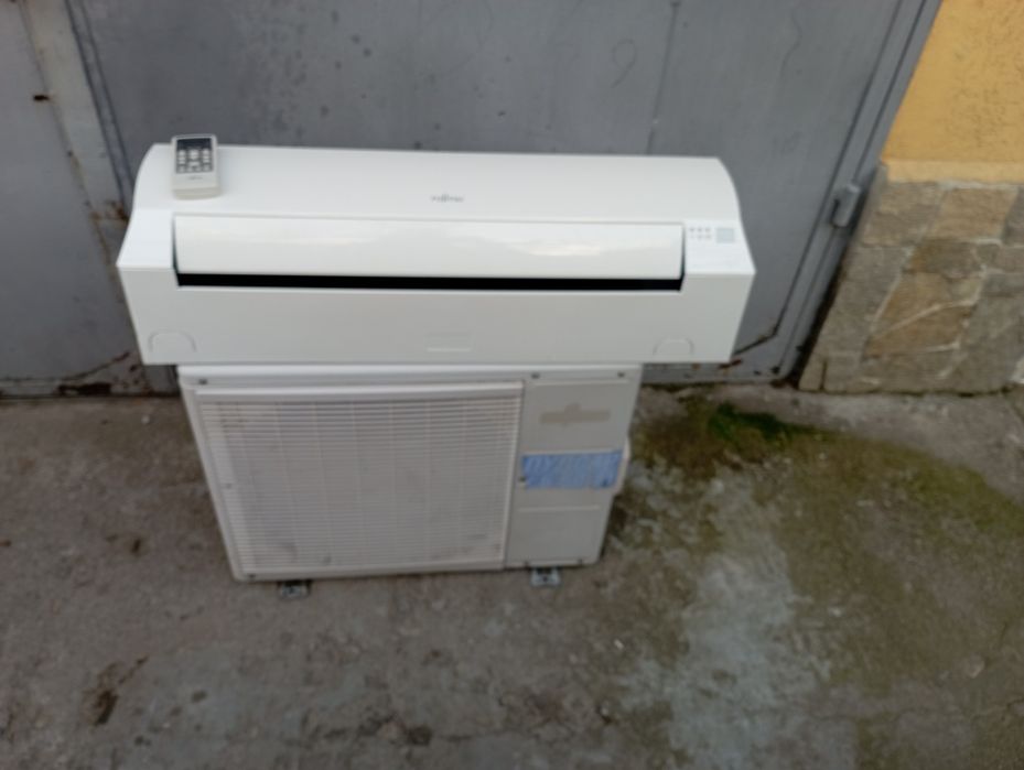 Инверторен климатик Фуджицу 12-ка.