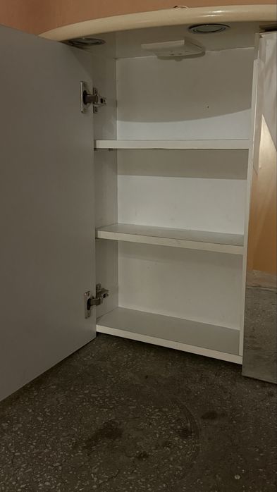 Dulap oglinda baie  +  etajera sticla