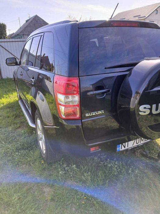 Suzuki Grand Vitara 1.9 DDiS, 2010, dublu climatronic, stare foarte buna