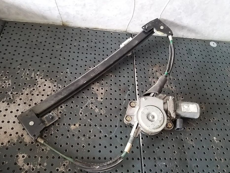 Macara motoras dreapta fata alfa romeo 147 937