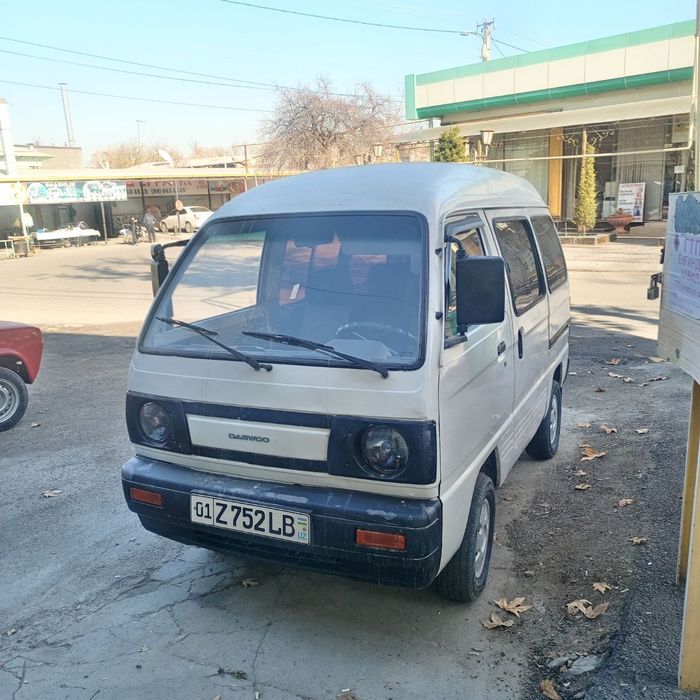 Damas1997 yil 1950 $ kami bor