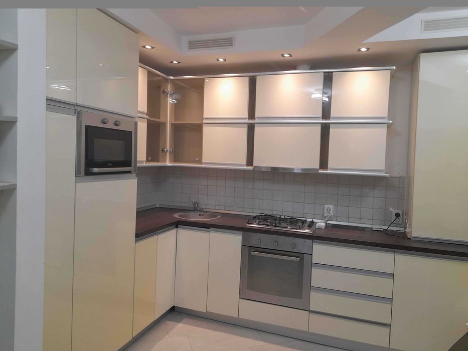 Inchiriez apartament 2 camere, Bdul Soarelui
