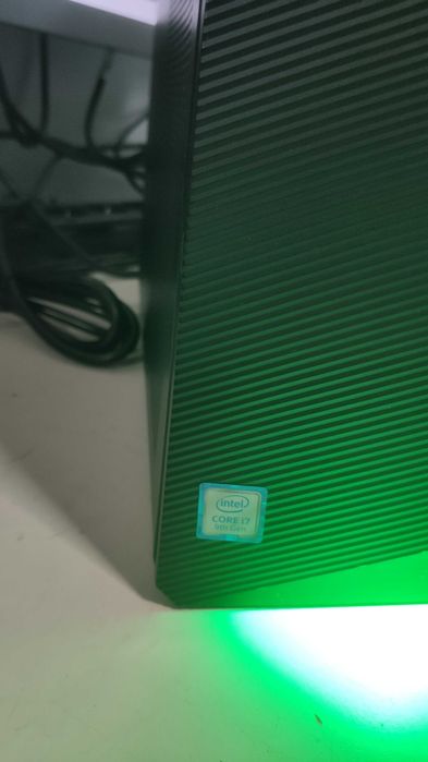 HP Pavilion Gaming Core i7 9700F/16GB RAM/512GB SSD/1TB HDD/PowerColor RX 590 8GB