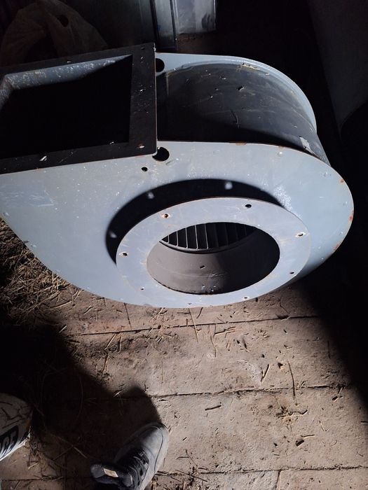 Продам вытяжку вентиляционную