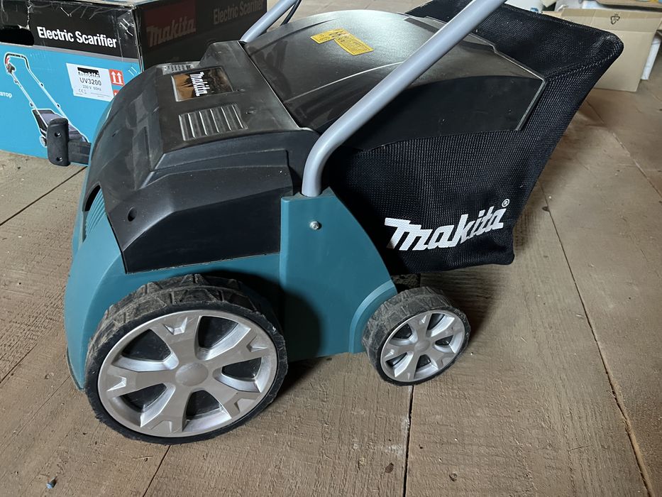 Scarificator Makita UV3200