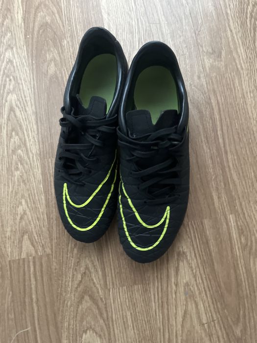 Ghete fotbal nike hypervenom