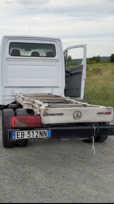 Vând sau schimb Mercedes sprinter 2.2 cu o singură turbină  163 cai An 2010 Acte valabile pana in luna a 10 a Recent adus Lungime intre axe 4.30