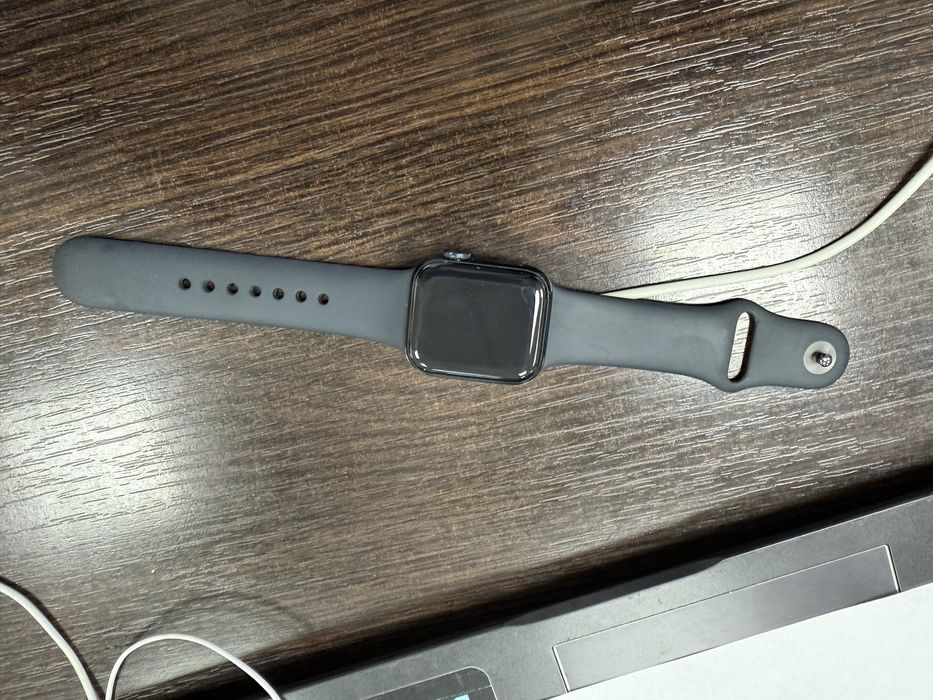 Apple Watch SE (GPS, 2‑го поколения)
