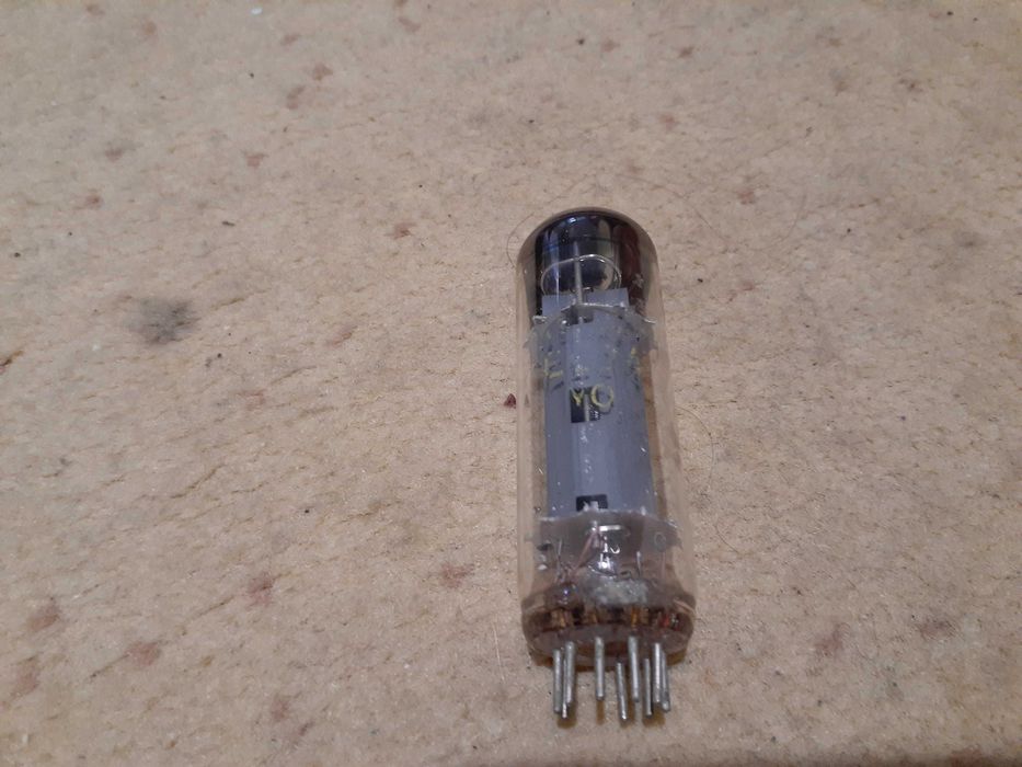 Радиолампи антикварни ЕСС81,82,85, ЕL81и др.
