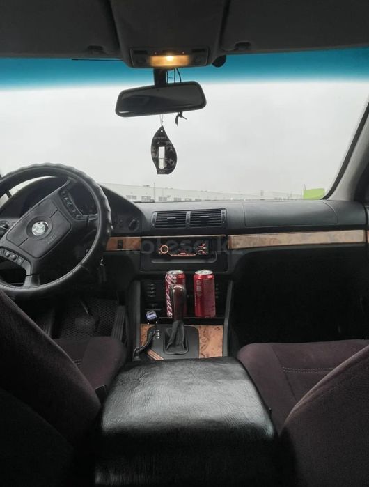 Продам BMW  528i