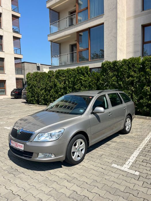 SKODA Octavia 2012 — imagine 2