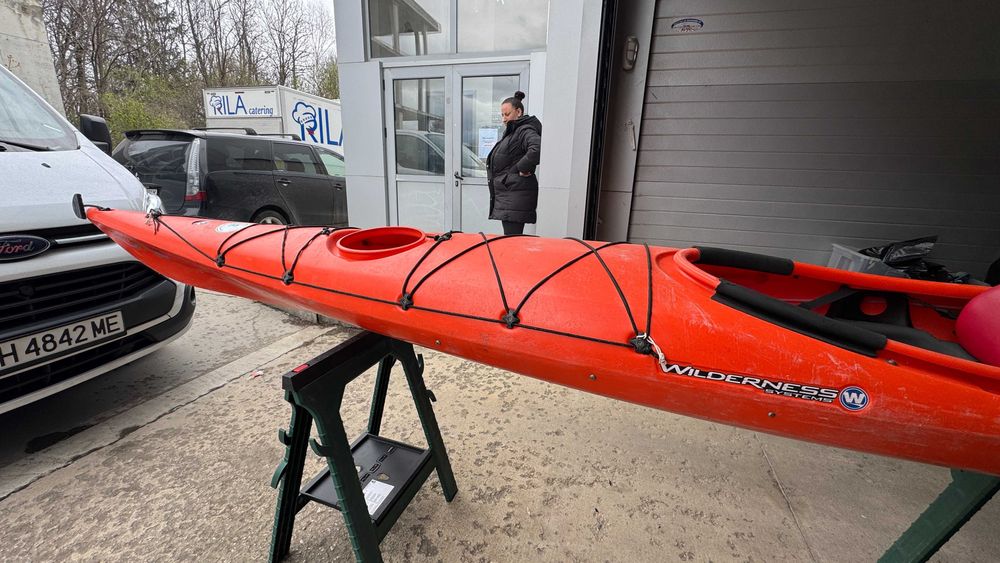 Каяк Wilderness Systems TSUNAMI 160 с рул
