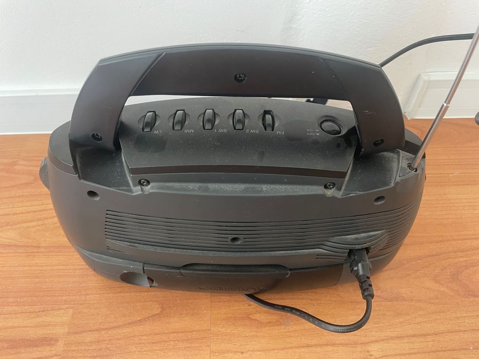 Radio Grunding  pe priza și baterii