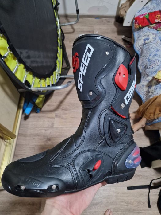 Мото боты (ботинки для мотоцикла)