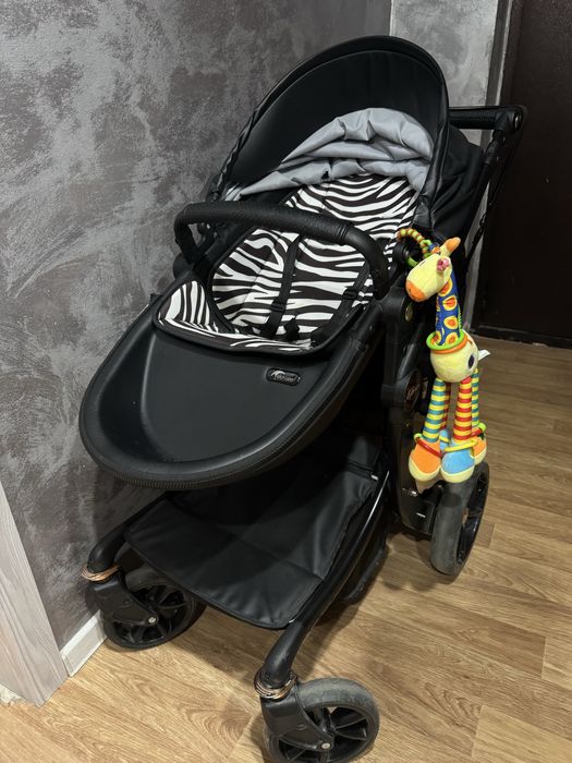 Продам коляску Teknum