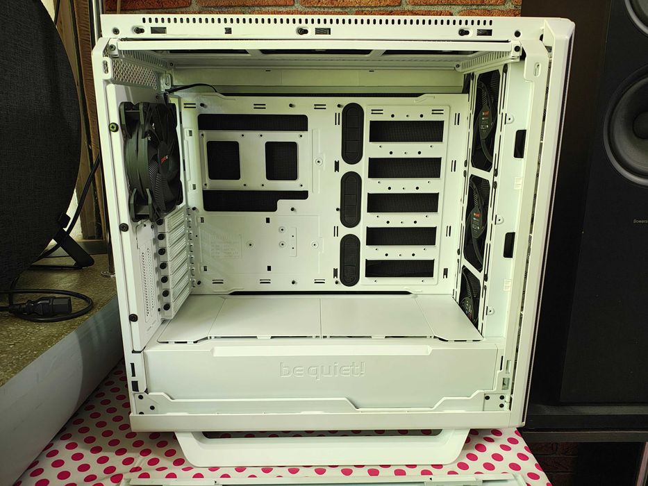 Carcasa PC Gaming Be Quiet! Silent Base 802 White.