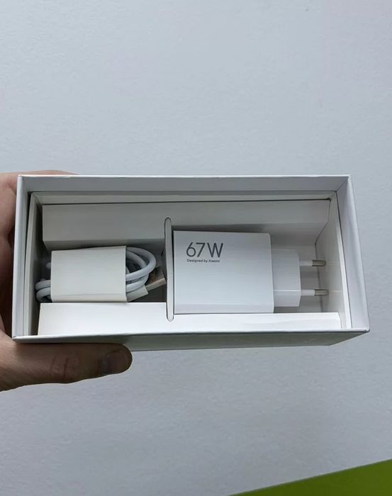 Xiaomi 13, 8/256 ГБ