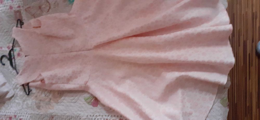 Официална рокля Л р/ер, отговаря на М