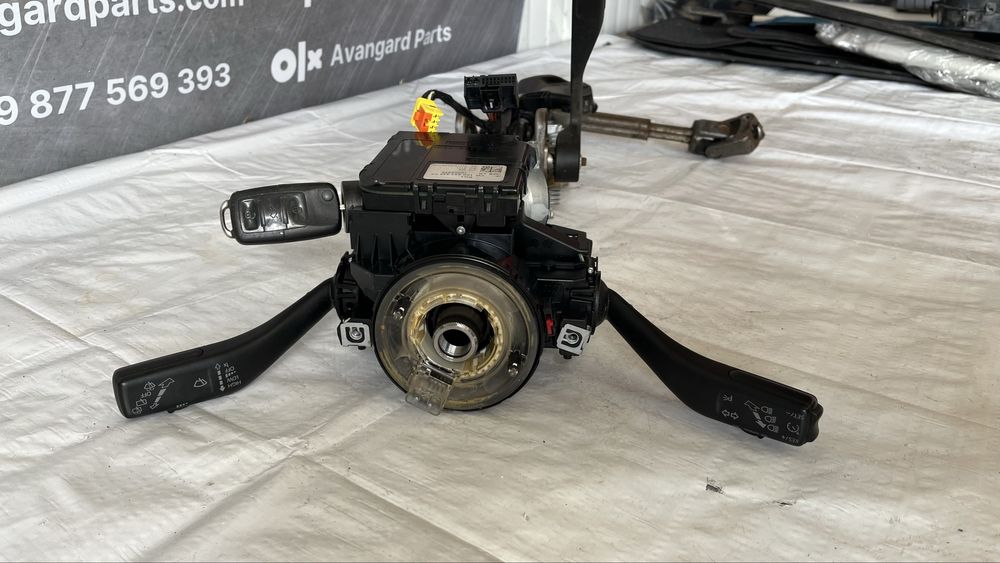 Кормилна рейка с лентов кабел и ръчки за светлини Skoda Octavia 4x4