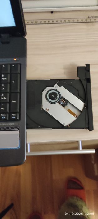 Laptop Acer Aspire 5737Z model KAL00 fabricat 2009