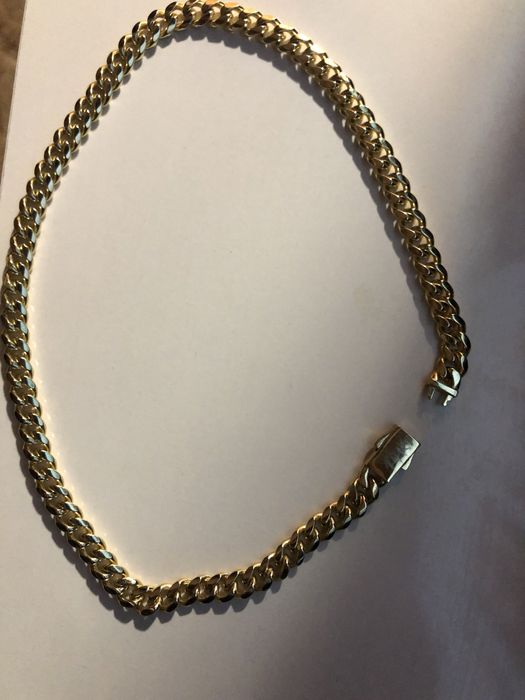 Lant cuban 14k negociabil 3,700 lei am nevoie urgent de bani