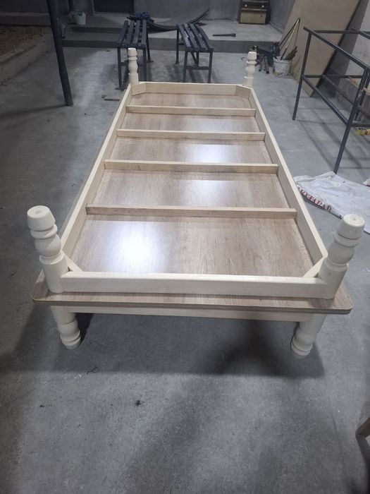 Хонтахта  катта  ва сифатли хонтахталар ясаб берамиз. Тайёрлари хам бо