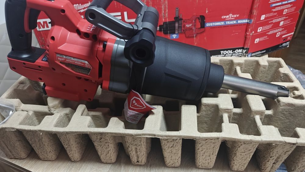 Impact  milwaukee 2700 nm cap de 1 țol