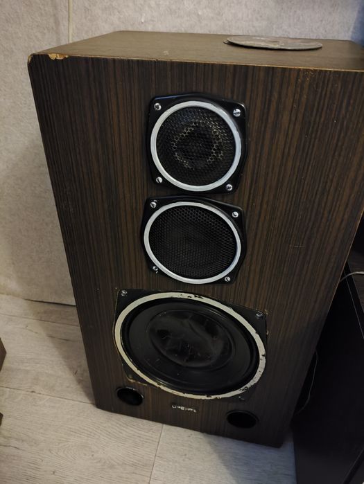 Комплект акустики и усилитель