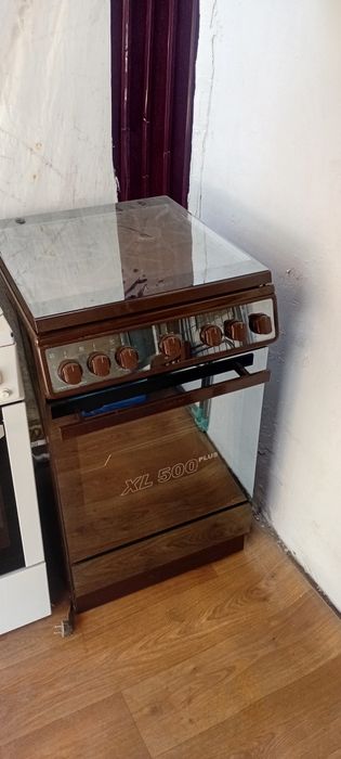 Продам газ плиту Кайзер
