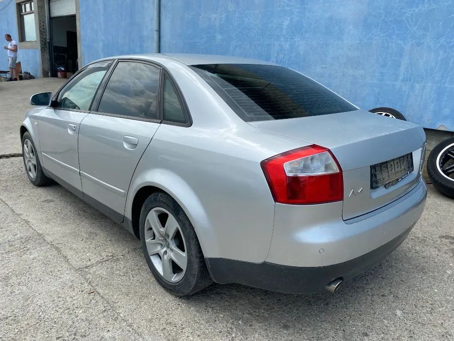Dezmembrez piese Audi A4 B6