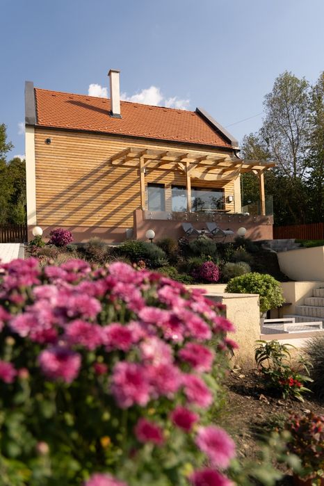 Cabana, Eleonora Residence