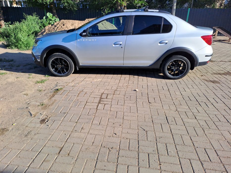 Продается автомобиль Рено Логан степвей