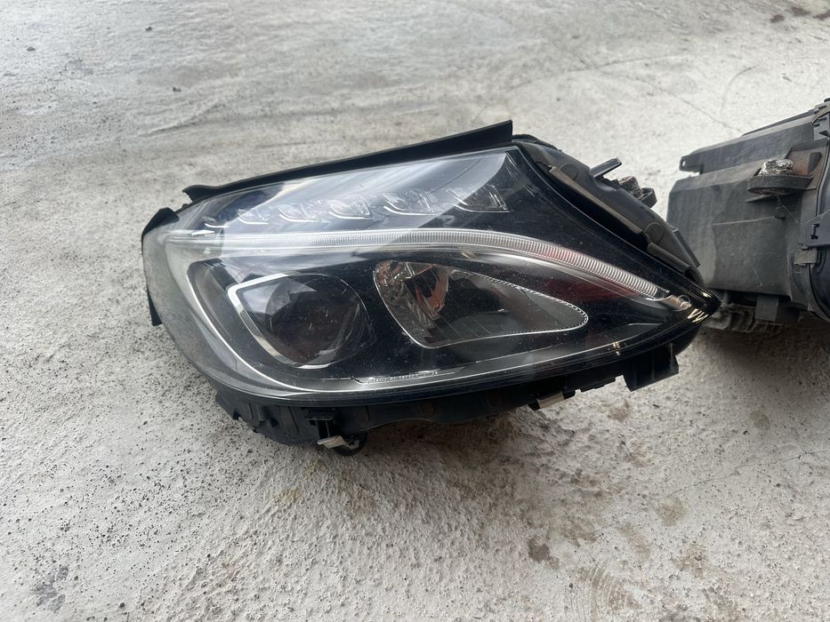 Фарове Mercedes C class W205 фар ляв десен мерцедес ц класа в205