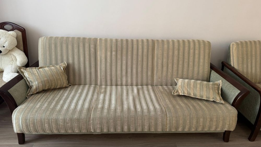 Продам диванный комплект