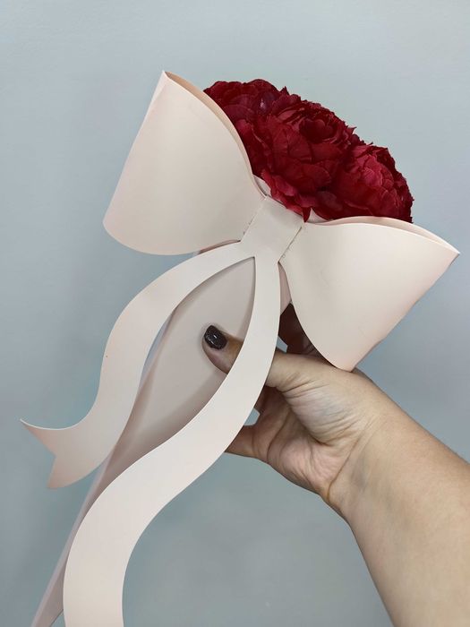 Букет от червени божур