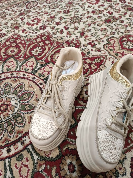 Продам женскую обувь 38р