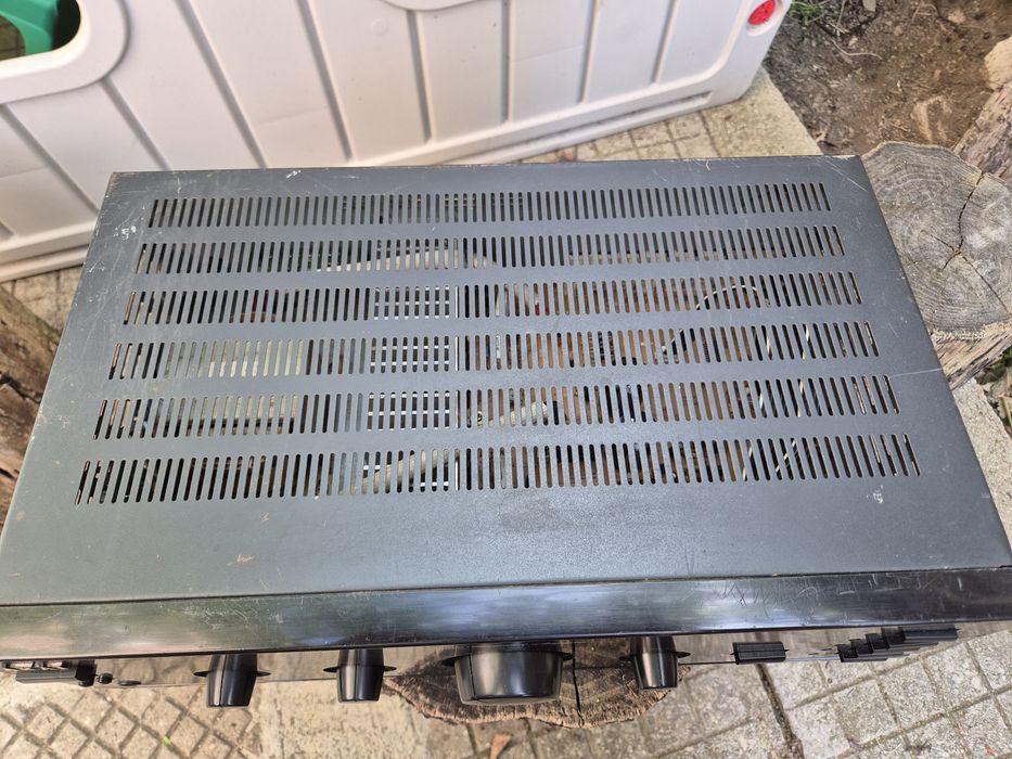 Усилвател Akai AM-17