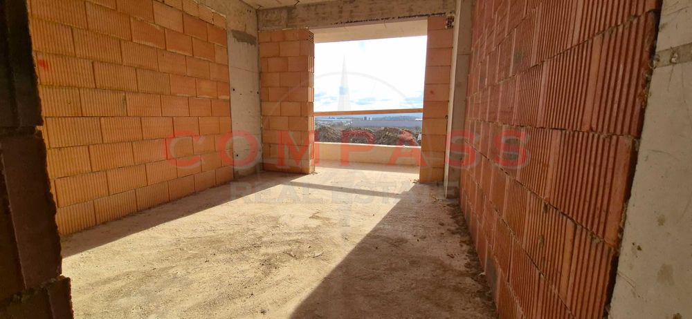 Продава се Двустаен апартамент в Варна, Владислав Варненчик - 66 кв.м за 657 €/кв.м - Снимка #2