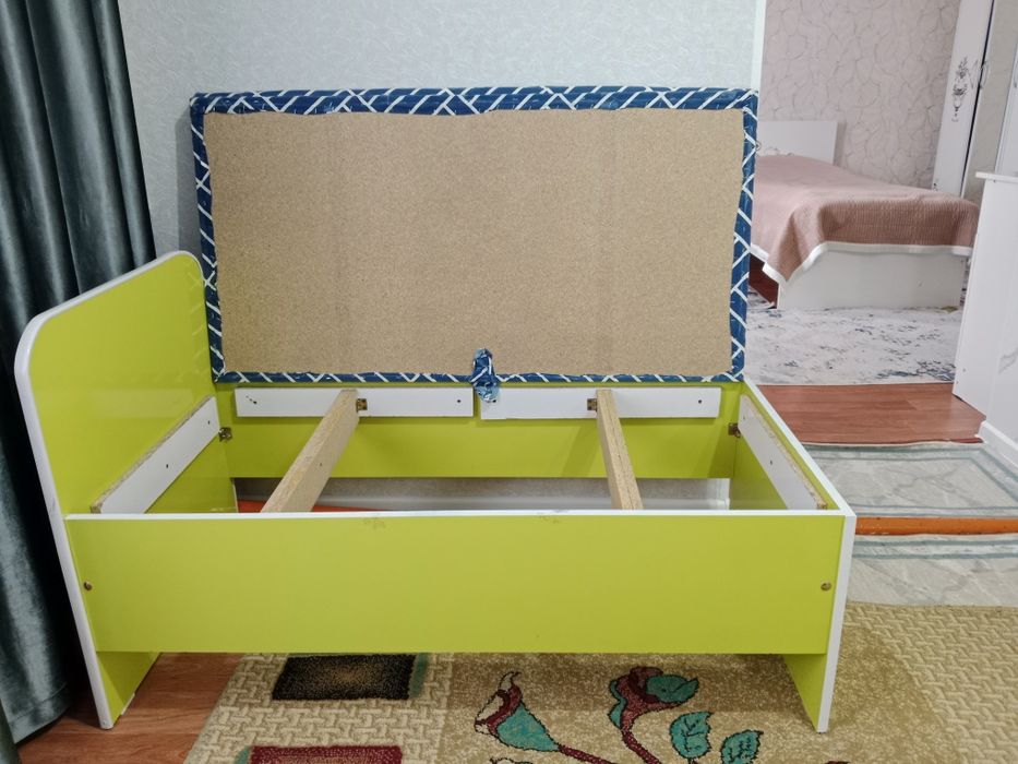 Детский кровать в хорошем состоянии