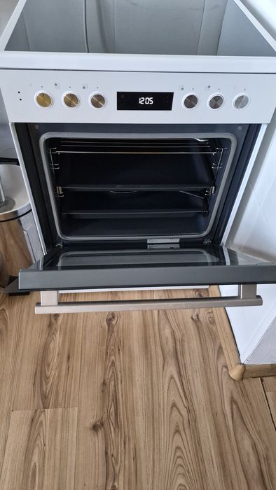 Aragaz  electric GRUNDIG