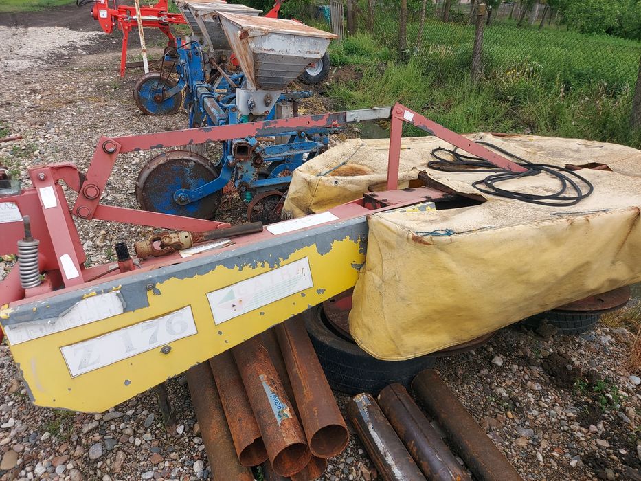 Vând utilaje agricole