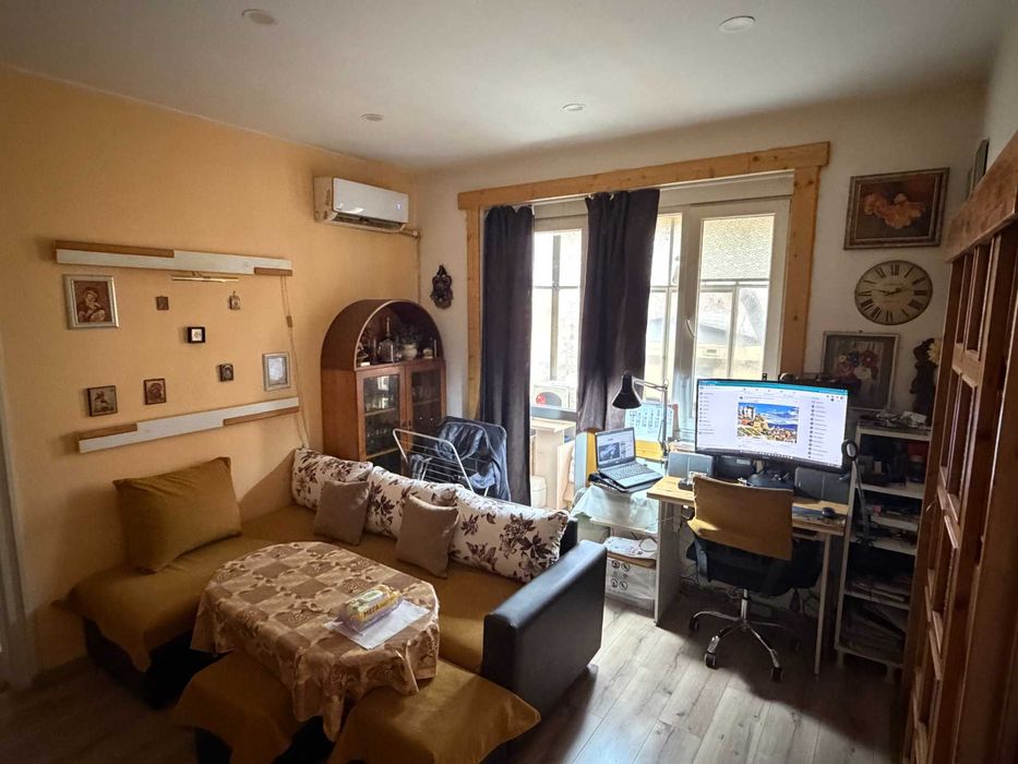 Продава се Тристаен апартамент в Пловдив, Съдийски - 60 кв.м за 935 €/кв.м - Снимка #1