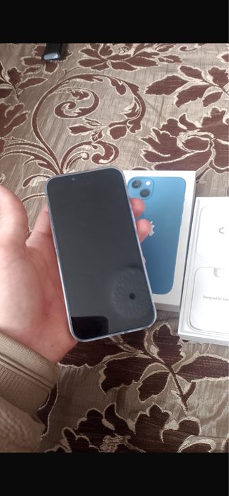 Продам айфон 13 на 256 гигов