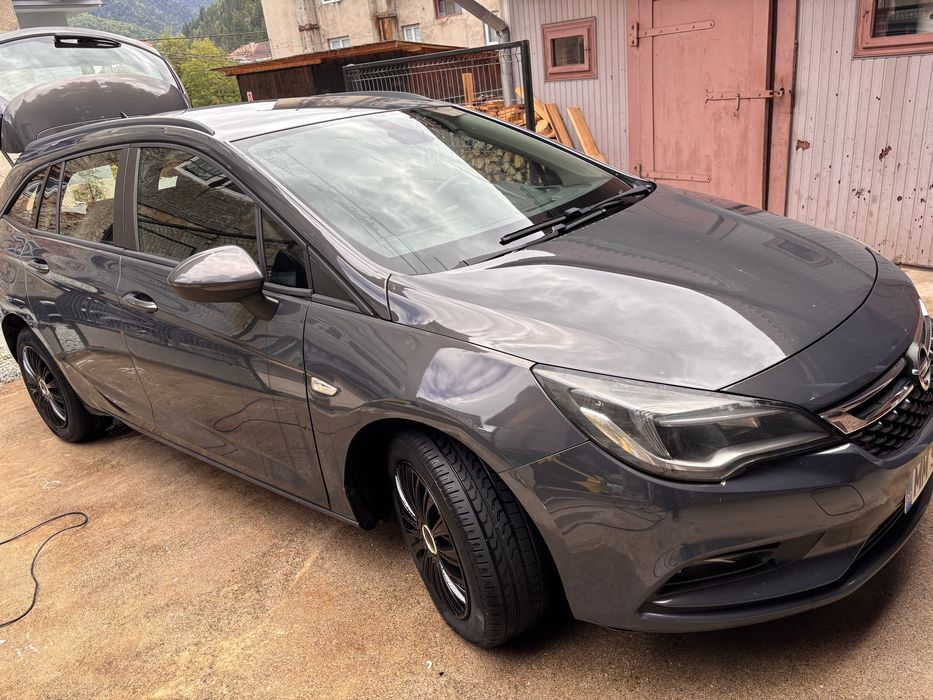 Vând Opel Astra K Sports Tourer (Break)