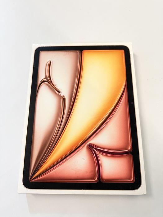 iPad Air 11 M4 512gb Starlight, sigilat in cutie
