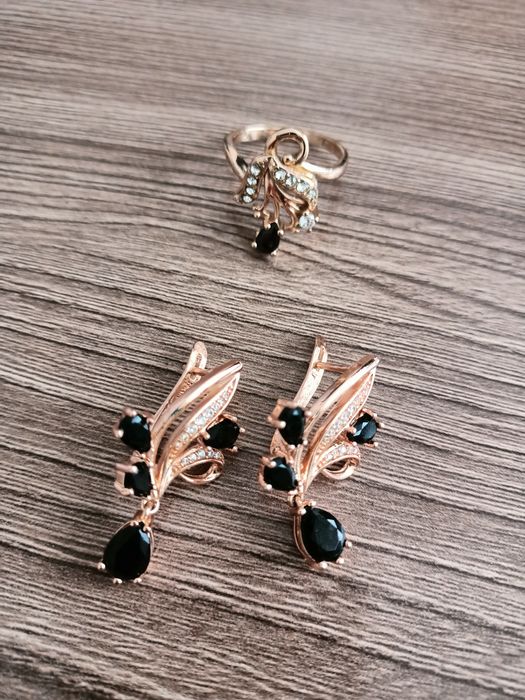 Продам украшения