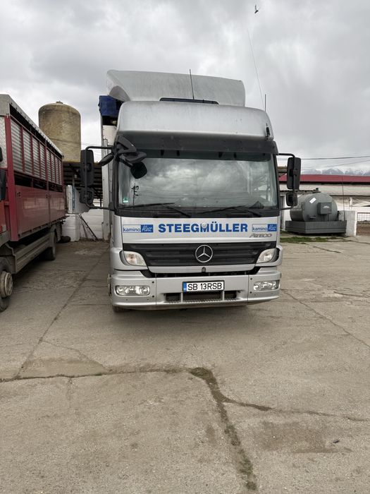 Mercedes atego -camion animale vii-2 etaje
