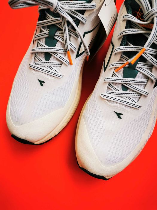 Diadora Mythos Blushield 9 Vortice adidasi sneakers running alergare